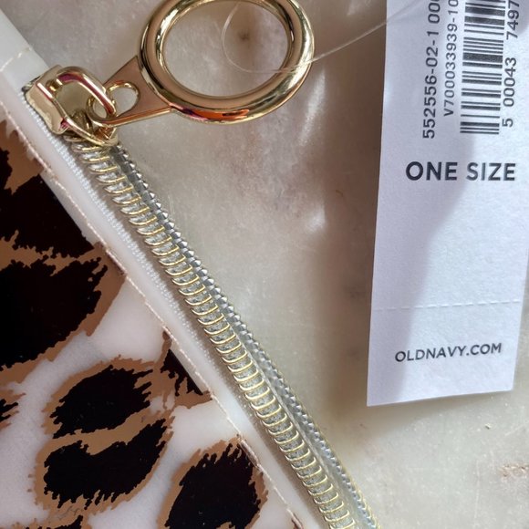old navy leopard zip pouch - Picture 5 of 5